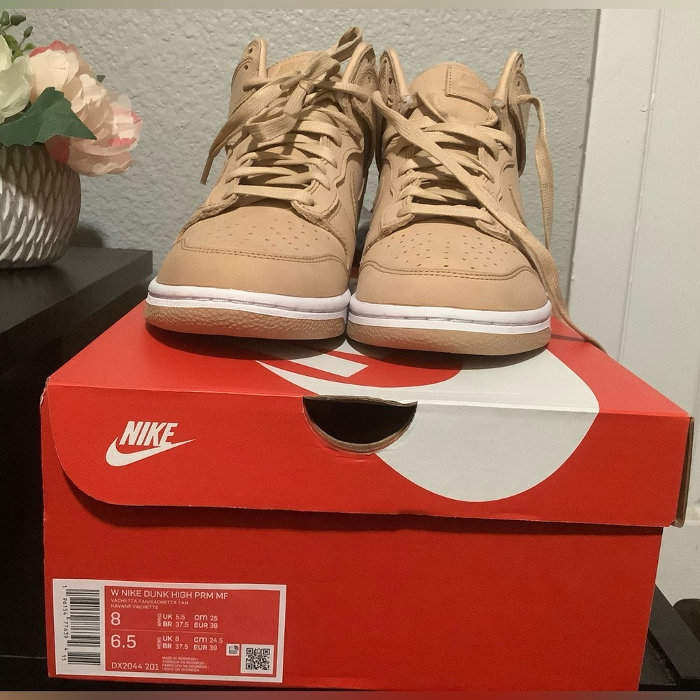 Nike Dunk High - image 6